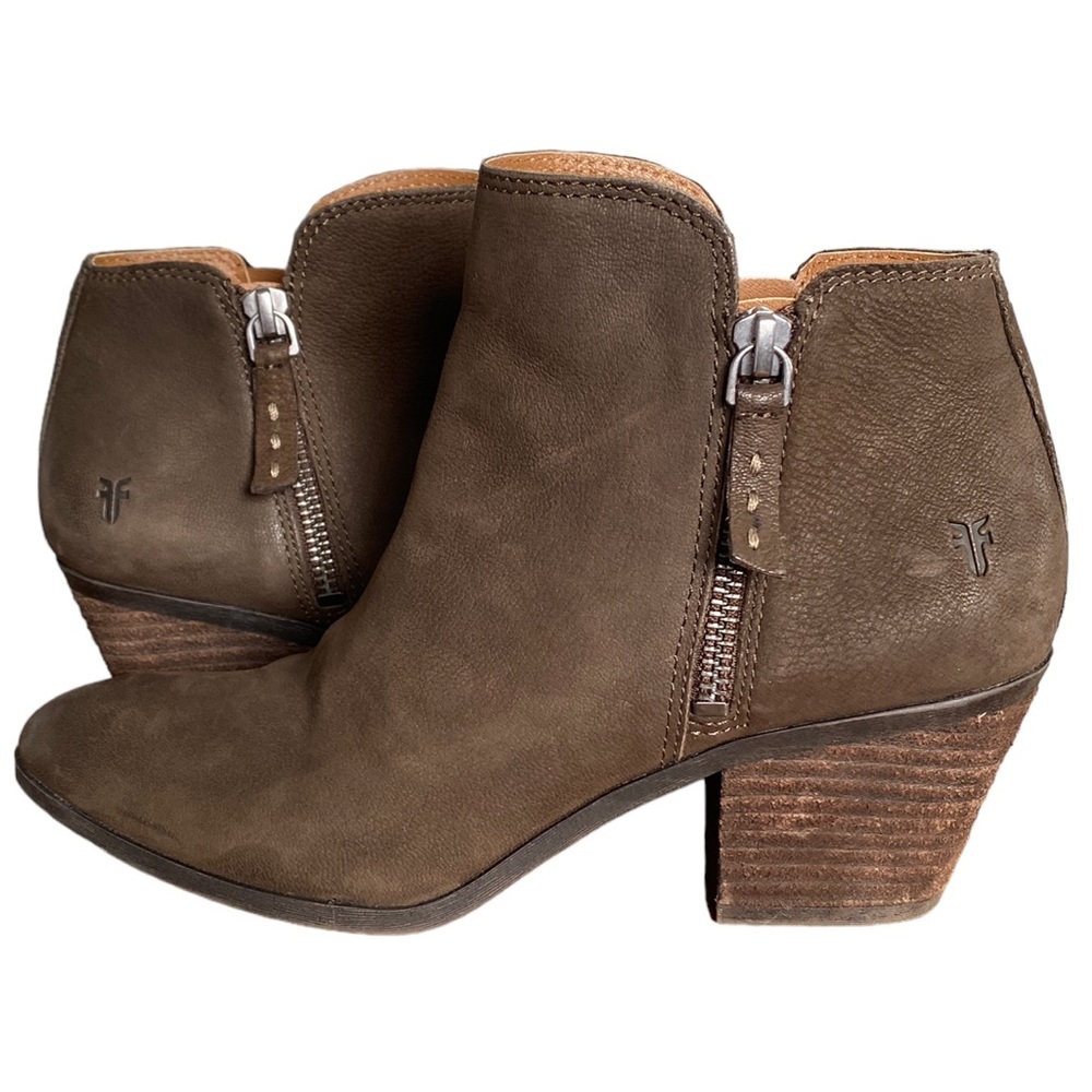Frye Judith Zip Brown Leather Bootie Womens 6US
